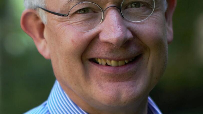 "Bei Spiritual Care geht es nicht nur um die religiösen Bedürfnisse kranker Menschen und deren Angehöriger, sondern genauso um spirituelle und existenzielle Wünsche", sagt Eckhard Frick. "Bei Spiritual Care geht es nicht nur um die religiösen Bedürfnisse kranker Menschen und deren Angehöriger, sondern genauso um spirituelle und existenzielle Wünsche", sagt Eckhard Frick.