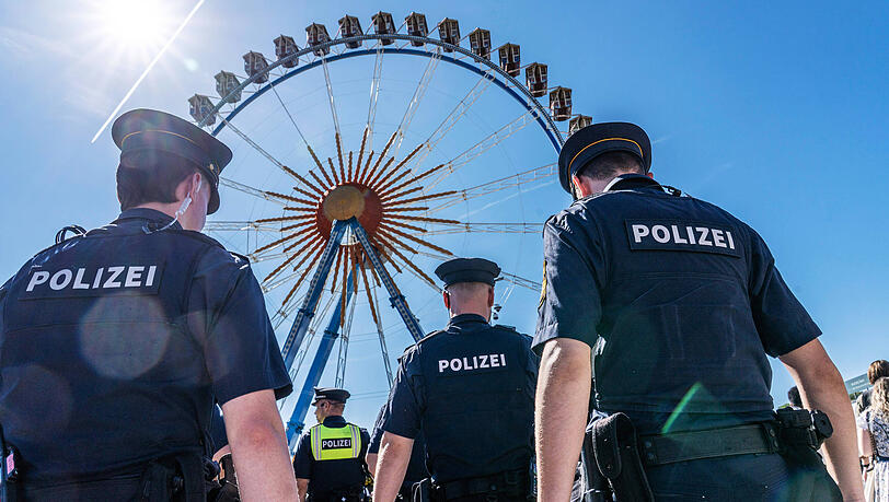 Neben ausgelassener Stimmung und Feierlaune kommt es auf der Wiesn auch immer wieder zu Delikten. Im Verh&auml;ltnis zu den Besucherzahlen bewegen sich diese auf moderatem Niveau.