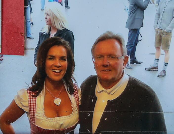 Eisprinzessin Kati Witt - hier mit Ali Bräu...