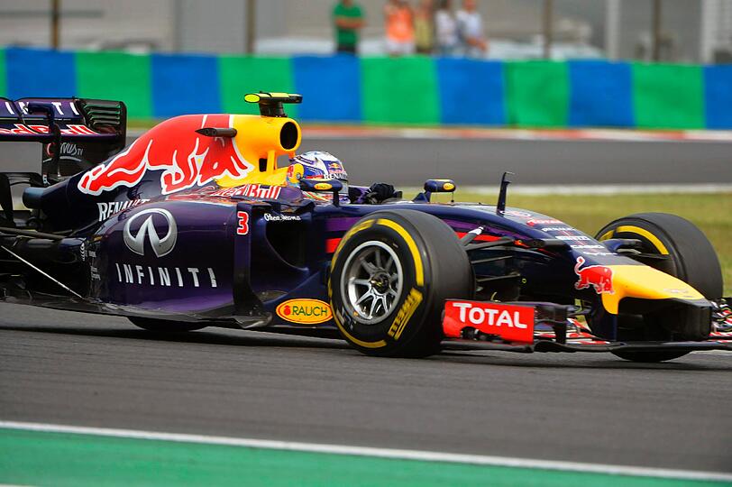 Vettels Teamkollege Daniel Ricciardo gewinnt den Großen Preis von Ungarn.