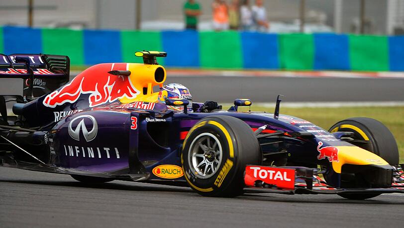 Vettels Teamkollege Daniel Ricciardo gewinnt den Großen Preis von Ungarn. Vettels Teamkollege Daniel Ricciardo gewinnt den Großen Preis von Ungarn.
