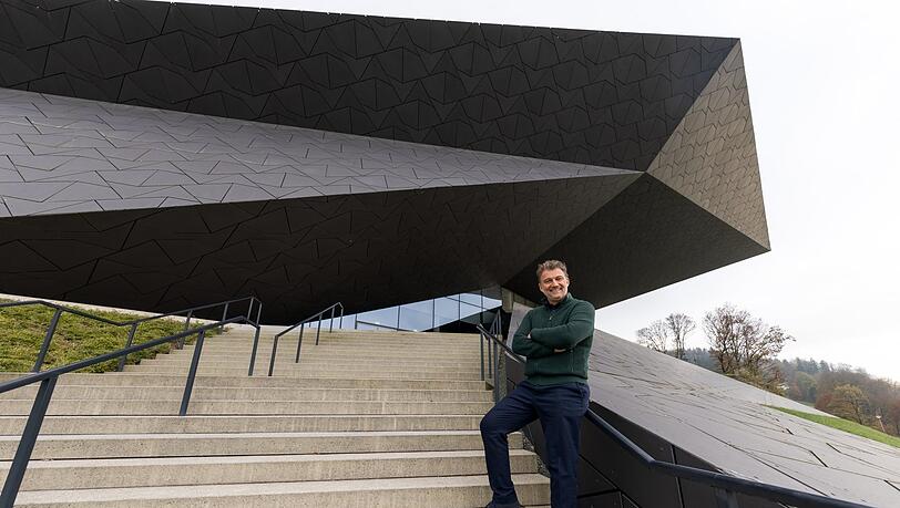 Startenor Jonas Kaufmann ist Intendant der Tiroler Festspiele Erl und hat sich mit den Musikfilmtagen Oberaudorf und deren künstlrischem Leiter, Markus Aicher, zusammengetan. Startenor Jonas Kaufmann ist Intendant der Tiroler Festspiele Erl und hat sich mit den Musikfilmtagen Oberaudorf und deren künstlrischem Leiter, Markus Aicher, zusammengetan.