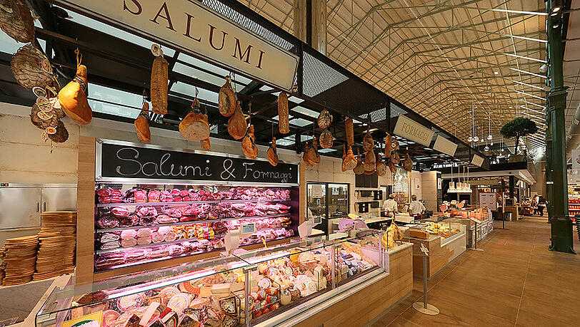 15: Wurst und Käse satt - Salumi & Formaggi befindet sich in der Mitte. 15: Wurst und Käse satt - Salumi & Formaggi befindet sich in der Mitte.