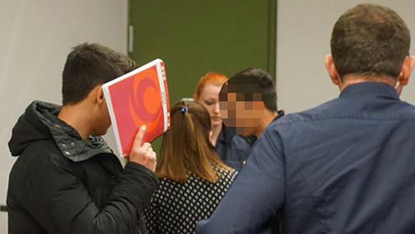 Die beiden Angeklagten vor Gericht in München.