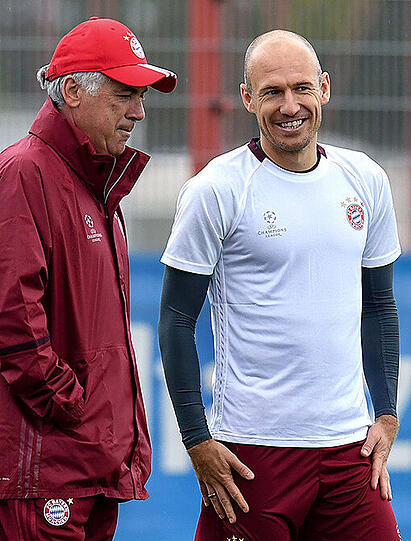 Unter vier Augen: Carlo Ancelotti (links) und Arjen Robben.