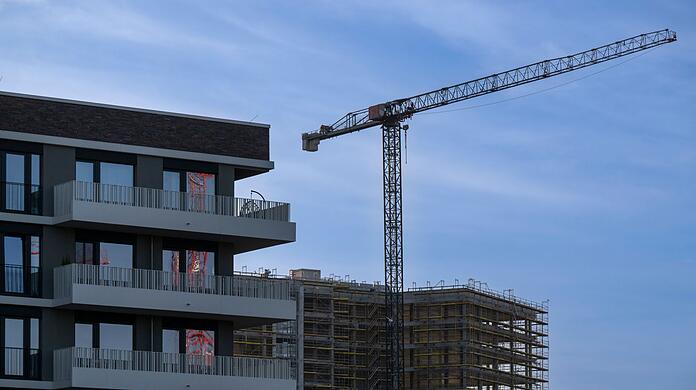 Der Bundesverband deutscher Wohnungs- und Immobilienunternehmen (GdW) hat die Wohnungsbaupolitik der Bundesregierung kritisiert.