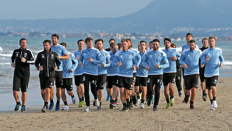 In den vergangenen beiden Winter-Trainingscamps trainierten die Löwen im spanischen Oliva Nova. In den vergangenen beiden Winter-Trainingscamps trainierten die Löwen im spanischen Oliva Nova.