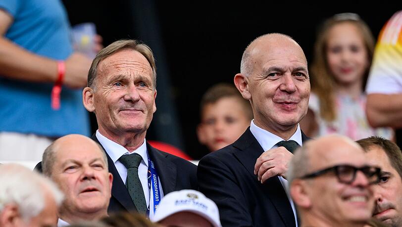 Neuendorf (r.) und Watzke (l.) sind die DFB-Verhandlungsführer bei der Bundestrainer-Suche. (Archivbild). Neuendorf (r.) und Watzke (l.) sind die DFB-Verhandlungsführer bei der Bundestrainer-Suche. (Archivbild).