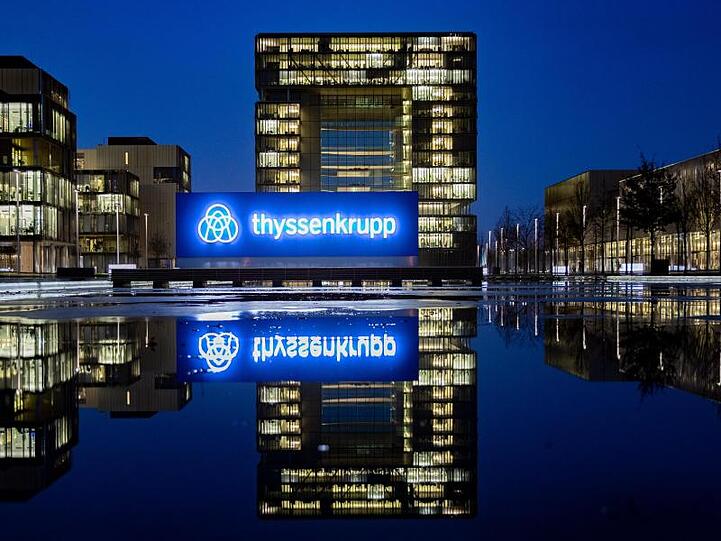 Die Konzernzentrale in Essen: Thyssenkrupp mit steckt seit langem in der Krise.