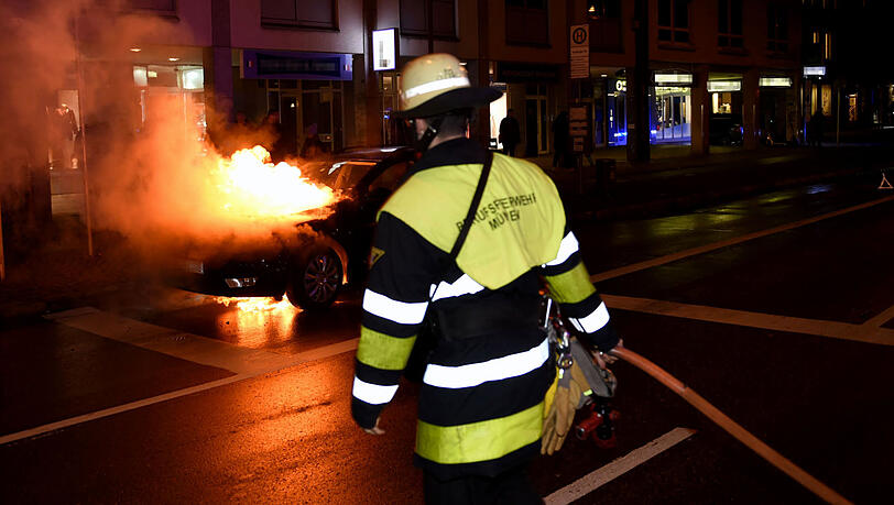 Der Skoda brannte aus.