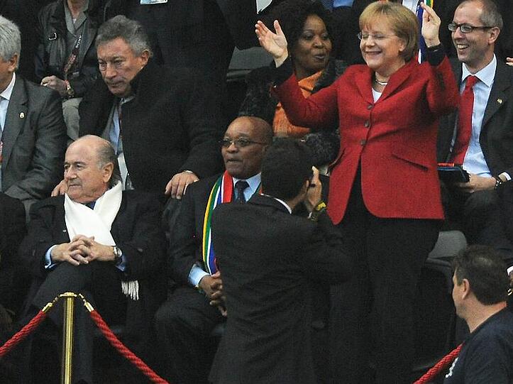 Endlich mal jubeln: Bundeskanzlerin Angela Merkel beim Spiel Deutschland gegen Argentinien