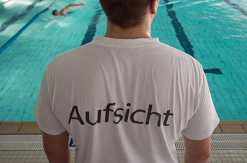 Der Bademeister hatte schon eine halbe Stunde vor dem Unglück ein schlechtes Gefühl.