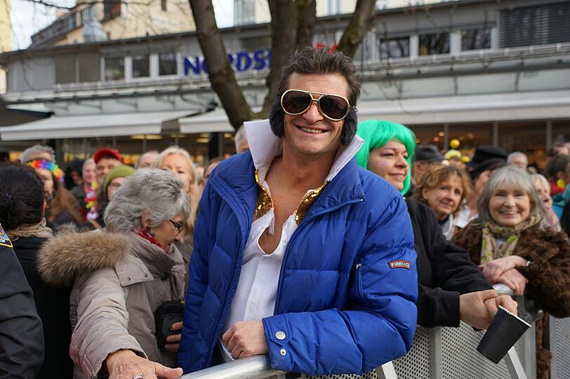 Mit dem "Tanz der Marktweiber" am Viktualienmarkt wird traditionell die narrische Zeit in München beendet.