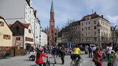Die Marktbuden am Wiener Platz müssen abgerissen werden.