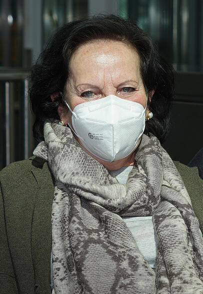 Ursula Stetter. Ursula Stetter.
