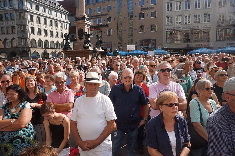 Die Bilder von Kundgebung von Gustl Mollath und seinen Unterstützern am Marienplatz.