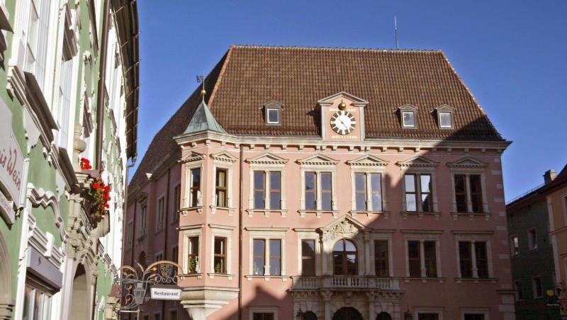 Das historische Rathaus von Kaufbeuren im Allgäu. (Archivbild) Das historische Rathaus von Kaufbeuren im Allgäu. (Archivbild)