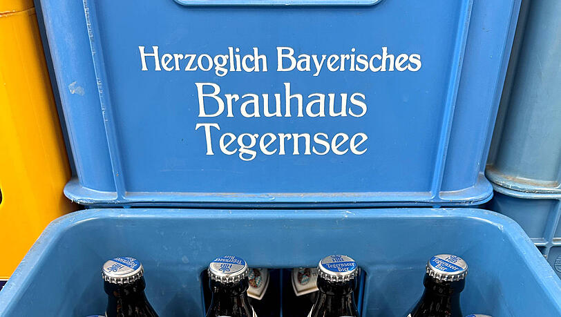 Eine Bierkiste des Herzoglich Bayerischen Brauhauses Tegernsee. Eine Bierkiste des Herzoglich Bayerischen Brauhauses Tegernsee.