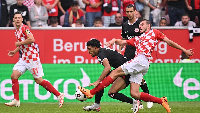 In einer umkämpften Partie trennten sich Mainz 05 und Eintracht Frankfurt mit 1:1.