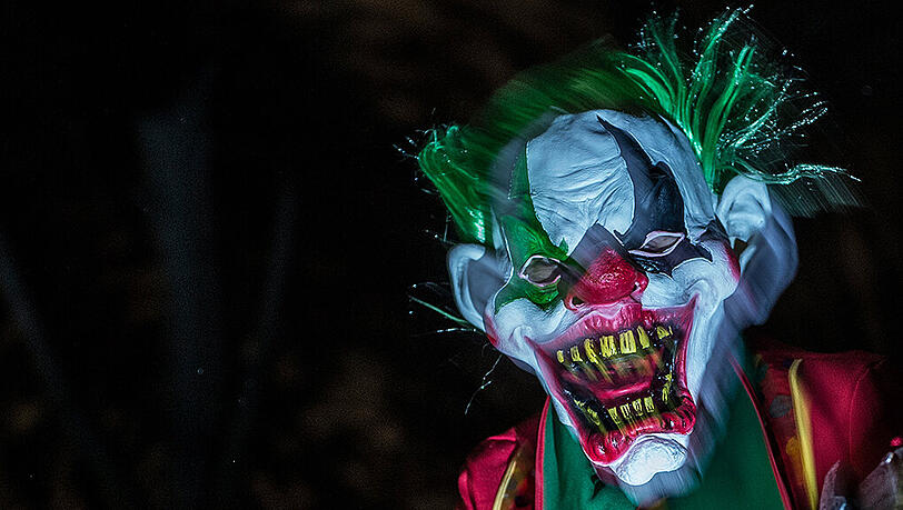 Clown-Pranks - der neueste Trend aus den USA - sind jetzt auch in München angekommen. Clown-Pranks - der neueste Trend aus den USA - sind jetzt auch in München angekommen.