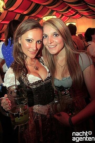 Dirndl, Lederhosen und viel Spaß: Die Party "Tracht und Pracht" am Samstag im Hippodrom auf der Theresienwiese. Mehr Bilder unter: www.nachtagenten.de.