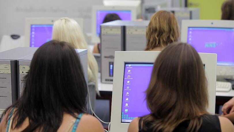 Die Polizei warnt Computerbesitzer vor einer neuen Betrugsmasche mit Trojanern. Die Polizei warnt Computerbesitzer vor einer neuen Betrugsmasche mit Trojanern.