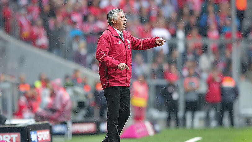 Carlo Ancelotti baut gegen Berlin auf das Innenverteidiger-Duo Jérôme Boateng und Javi Martínez. Carlo Ancelotti baut gegen Berlin auf das Innenverteidiger-Duo Jérôme Boateng und Javi Martínez.