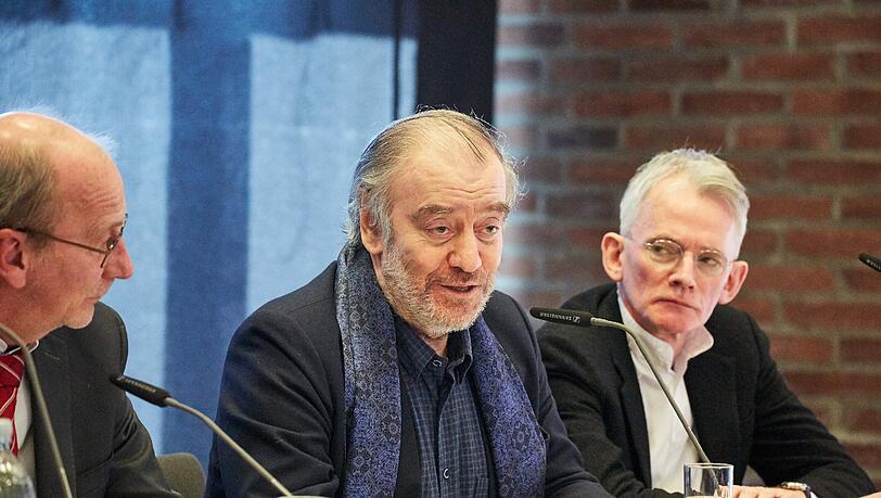 Hans-Georg Küppers, Valery Gergiev und Paul Müller bei der Vorstellung des Programms. Hans-Georg Küppers, Valery Gergiev und Paul Müller bei der Vorstellung des Programms.