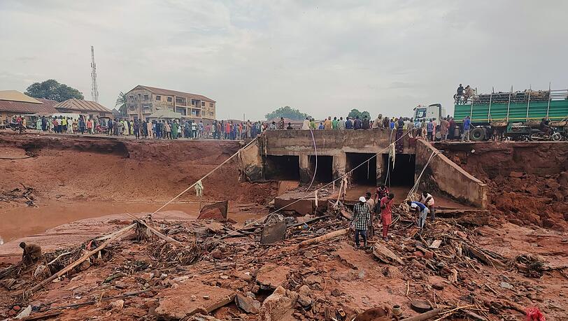 Zerstörungen nach einem Unwetter in der nigerianischen Stadt Mokwa