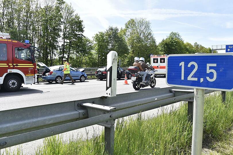 Schwerer Auffahrunfall auf der B95.