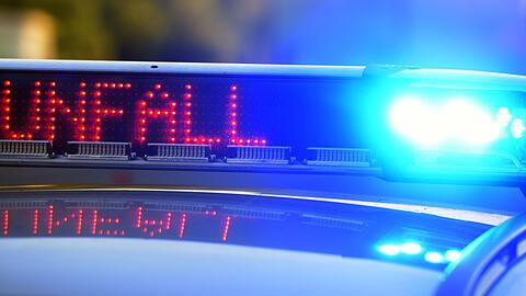 Die Unfallserie auf der A8 war umfangreich. (Symbolbild)