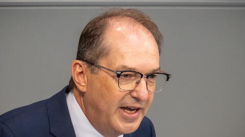 Innenminister Alexander Dobrindt war zu Gast bei "Maybrit Illner". (Archivbild)