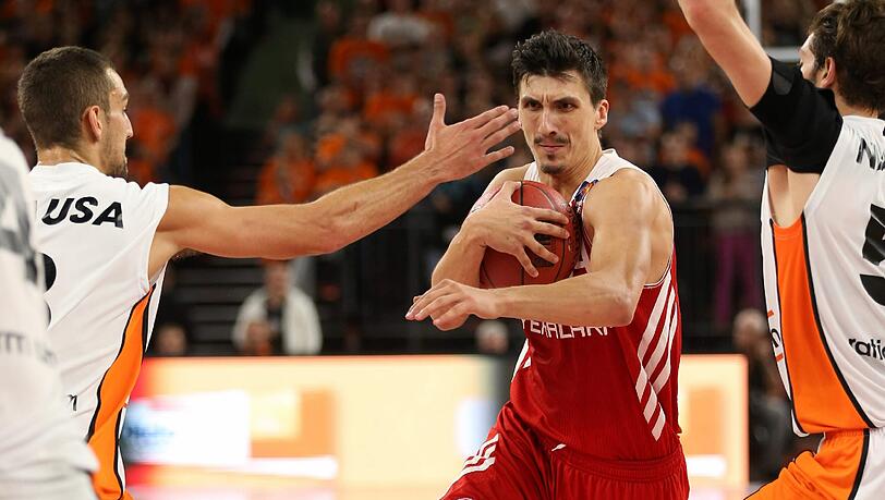Nihad Djedovic beim Testspiel der bayern gegen Ulm. Nihad Djedovic beim Testspiel der bayern gegen Ulm.