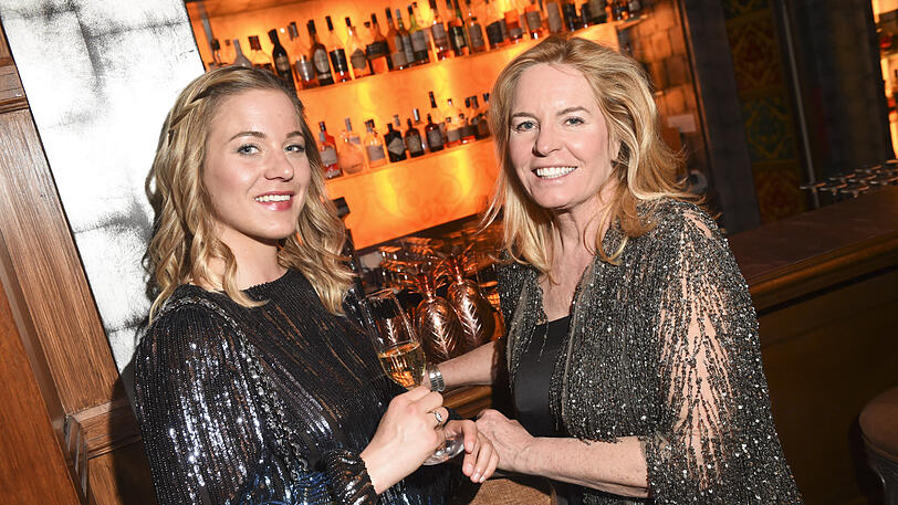 Alina Stoltenberg, Monica Sachs