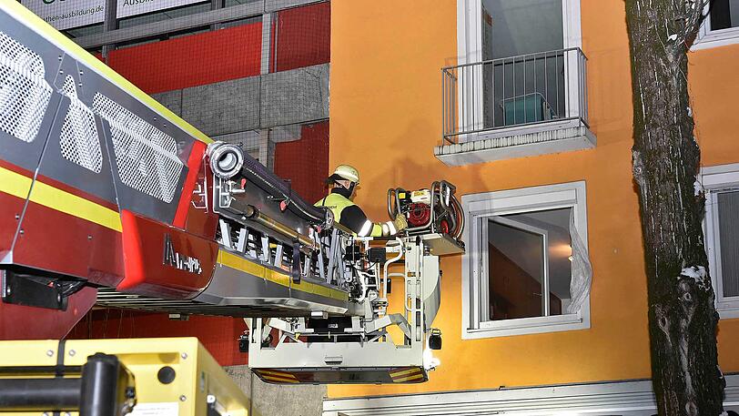 Die darüber liegende Wohnungen musste gelüftet werden.