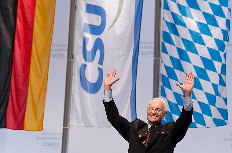 Ohne Worte: Stoiber und seine legendäre Gestik.