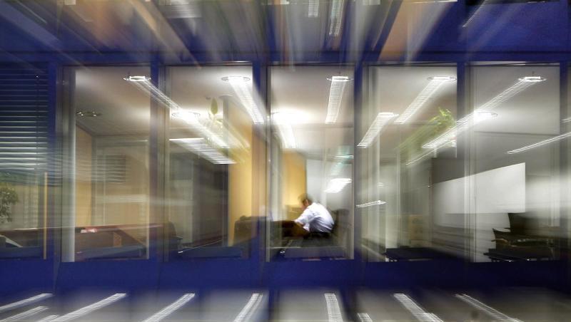 Übeerstunden am Arbeitssplatz. Die Gewerkschaft Verdi sorgt sich, um die Einhaltung von Ruhezeiten. Übeerstunden am Arbeitssplatz. Die Gewerkschaft Verdi sorgt sich, um die Einhaltung von Ruhezeiten.