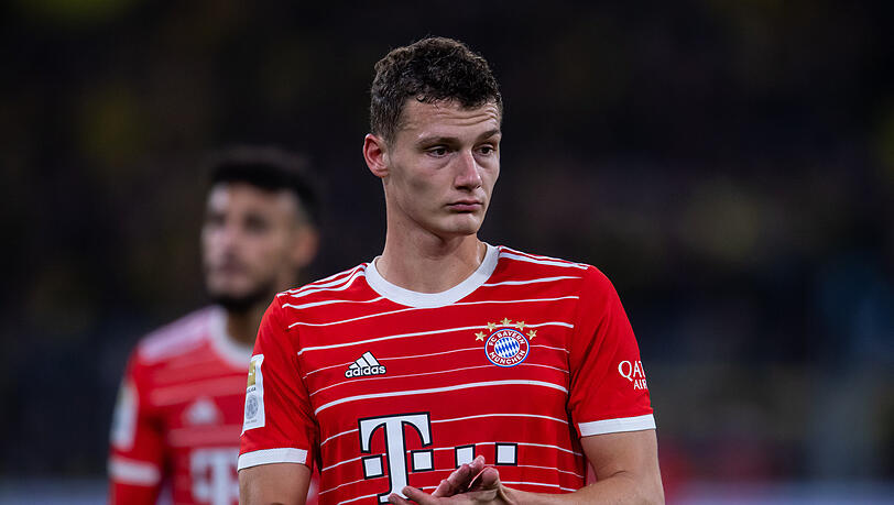 Zuletzt teilweise nur zweite Wahl beim FC Bayern: Benjamin Pavard ist mit seiner Situation in München angeblich nicht mehr glücklich.. Zuletzt teilweise nur zweite Wahl beim FC Bayern: Benjamin Pavard ist mit seiner Situation in München angeblich nicht mehr glücklich..