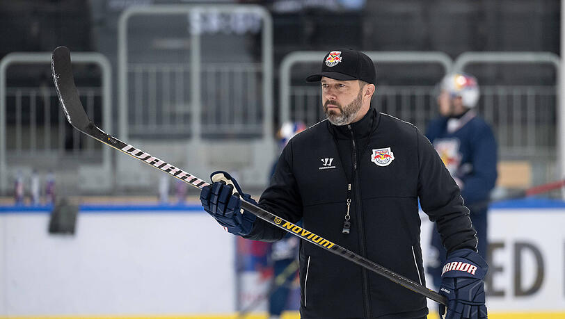 EHC-Trainer Oliver David ist mit der Entwicklung seines Teams zufrieden, nun stimmen neben dem Gefühl auch die Ergebnisse. EHC-Trainer Oliver David ist mit der Entwicklung seines Teams zufrieden, nun stimmen neben dem Gefühl auch die Ergebnisse.
