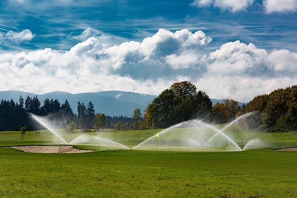 Eine Vollmitgliedschaft im Golfclub kostete aktuell zwischen 999 und 1390 Euro.