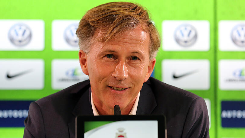 Aktuell steht Andries Jonker an der Seitenlinie. Er war bereits einmal Trainer in der Bundesliga. Nach der Entlassung von Louis Van Gaal führte er den FC Bayern zu fünf Siegen.