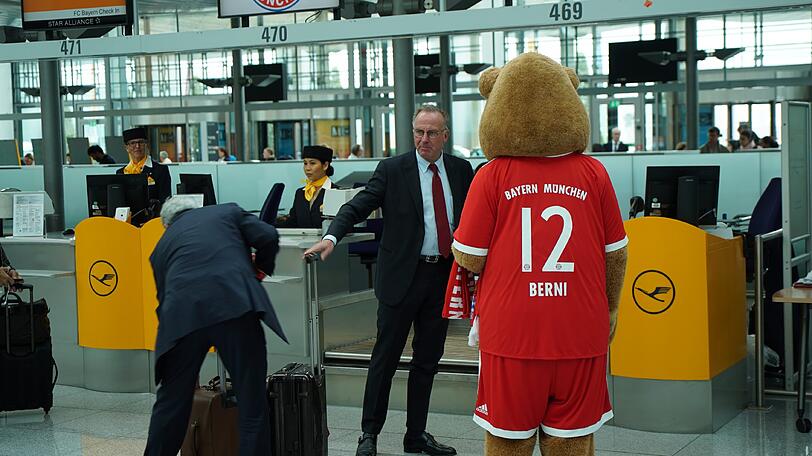 Die Bilder vom Abflug des FC Bayern.