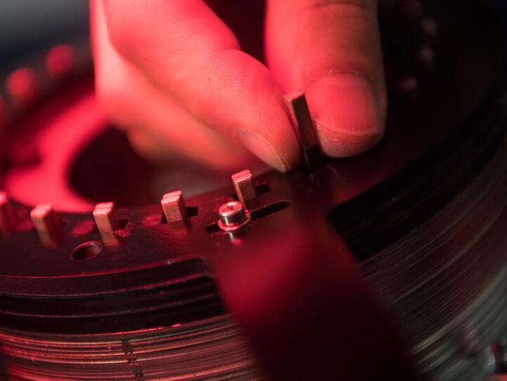Elektromotor-Konstruktion in einer Laserschweißmaschine des Maschinenbauers Trumpf.