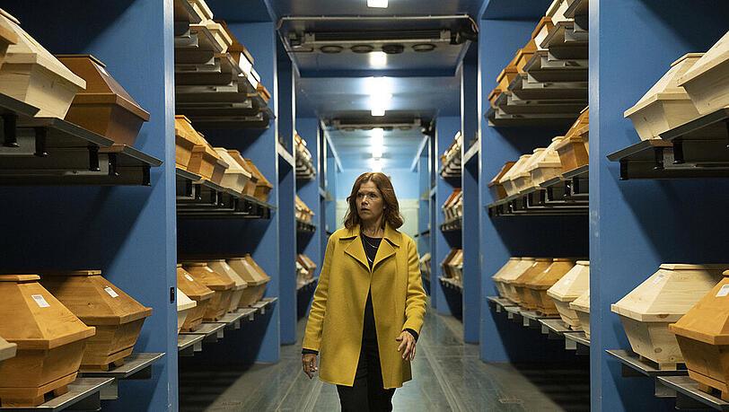 Anke Engelke in der Netflix-Serie "Das letzte Wort". Anke Engelke in der Netflix-Serie "Das letzte Wort".