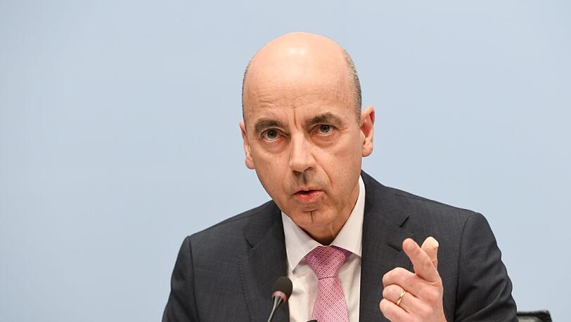 Hier noch in seinem alten Amt als BMW Finanzvorstand: Nicolas Peter soll künftig den Aufsichtsrat des Konzerns führen.