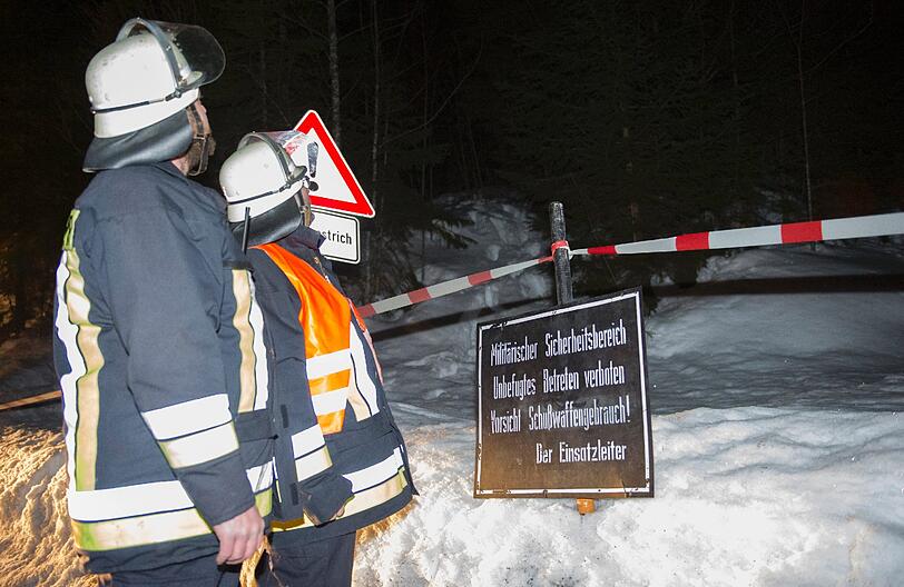 Polizei und Feuerwehr waren mehrere Stunden im Einsatz.