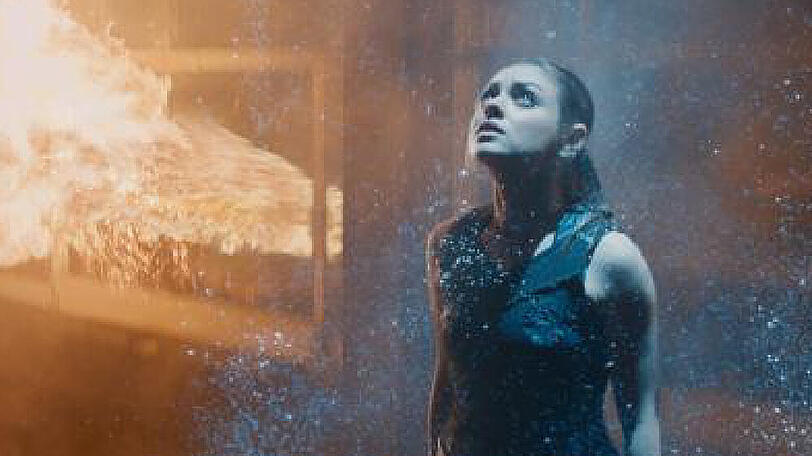"Jupiter Ascending": Jupiter Jones (Mila Kunis) erkennt, dass sie ihr Schicksal annehmen muss