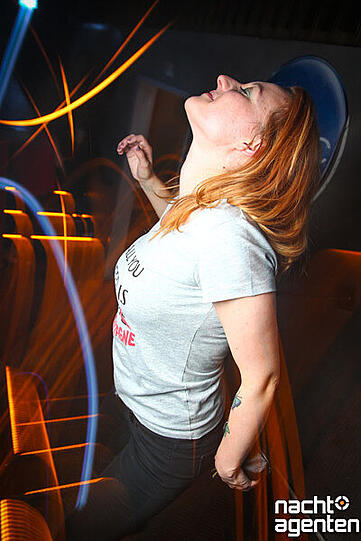 Heiße Tänze am Freitag im Jack Rabbit. Das Motto: "#We make you rave". Mehr Bilder unter: www.nachtagenten.de.