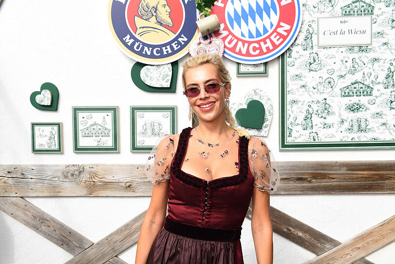 Verena Kerth ließ sich am Sonntag auf der Wiesn blicken. Verena Kerth ließ sich am Sonntag auf der Wiesn blicken.