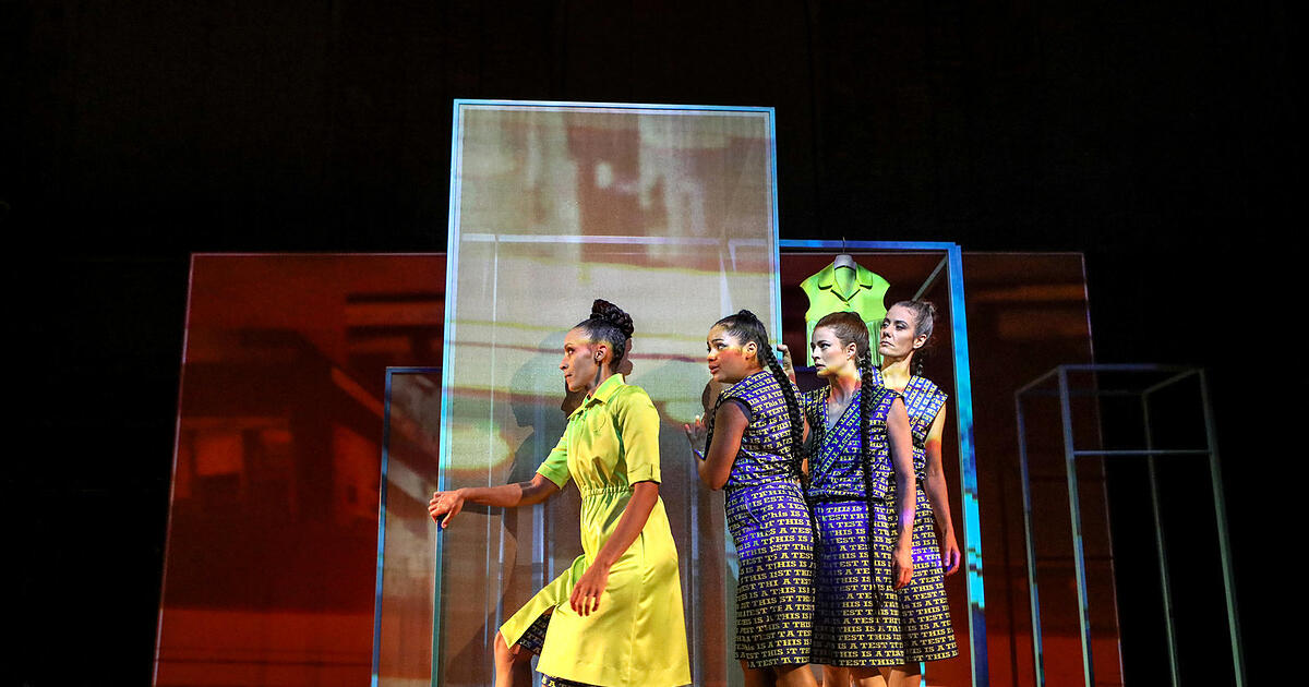 -Rezitativ-Ein-Spiel-mit-den-Identit-ten